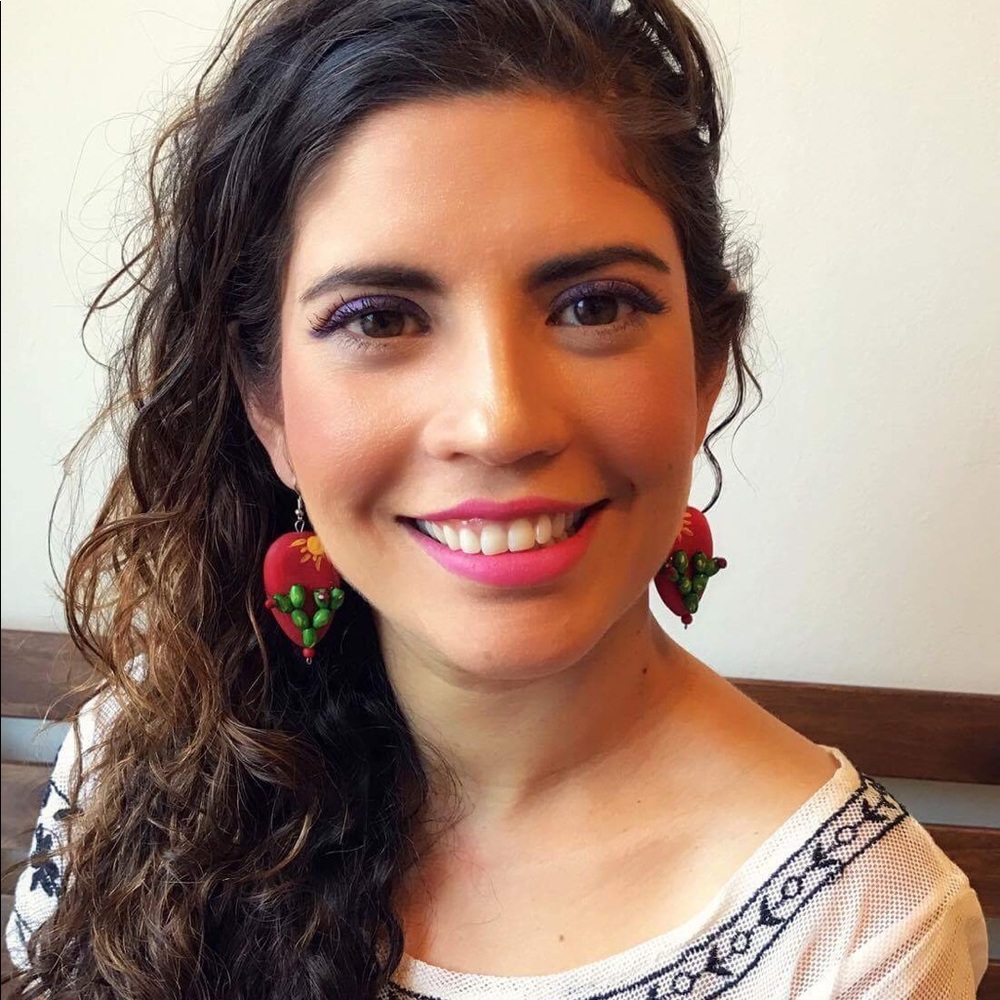 Meet your Posher, Ana